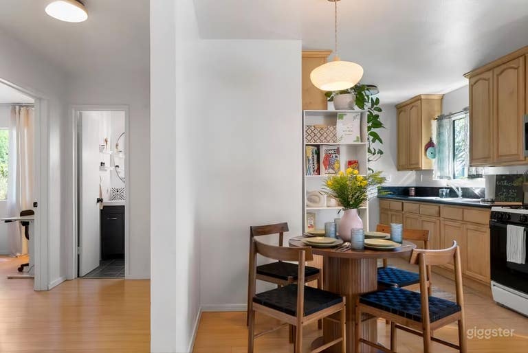  Cozy & Stylish Culver City Home with Natural Light Near Down 