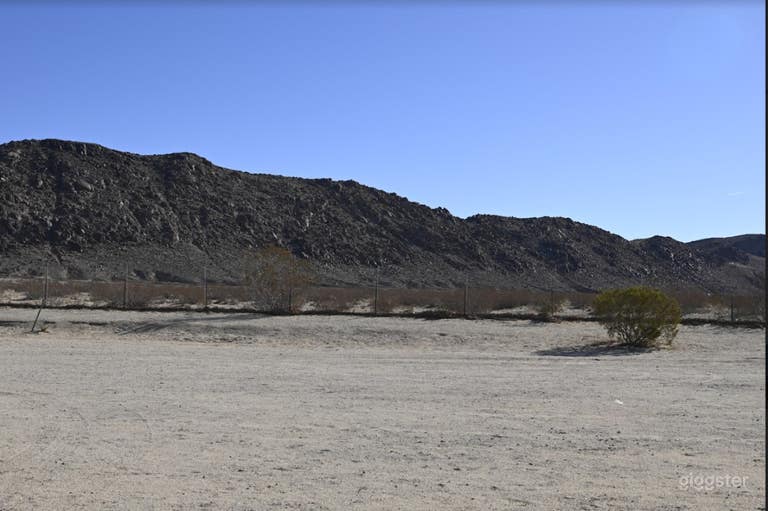  1.5 Acre Lot Perfect For Big Events In Joshua Tree 