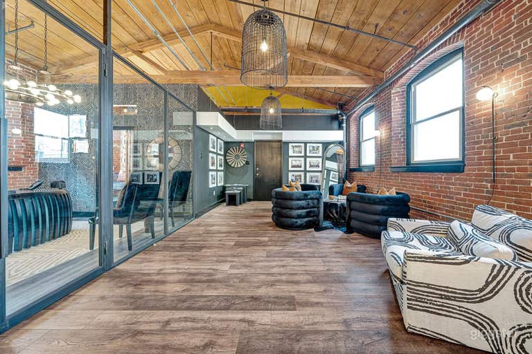  Art Deco Loft Studio 