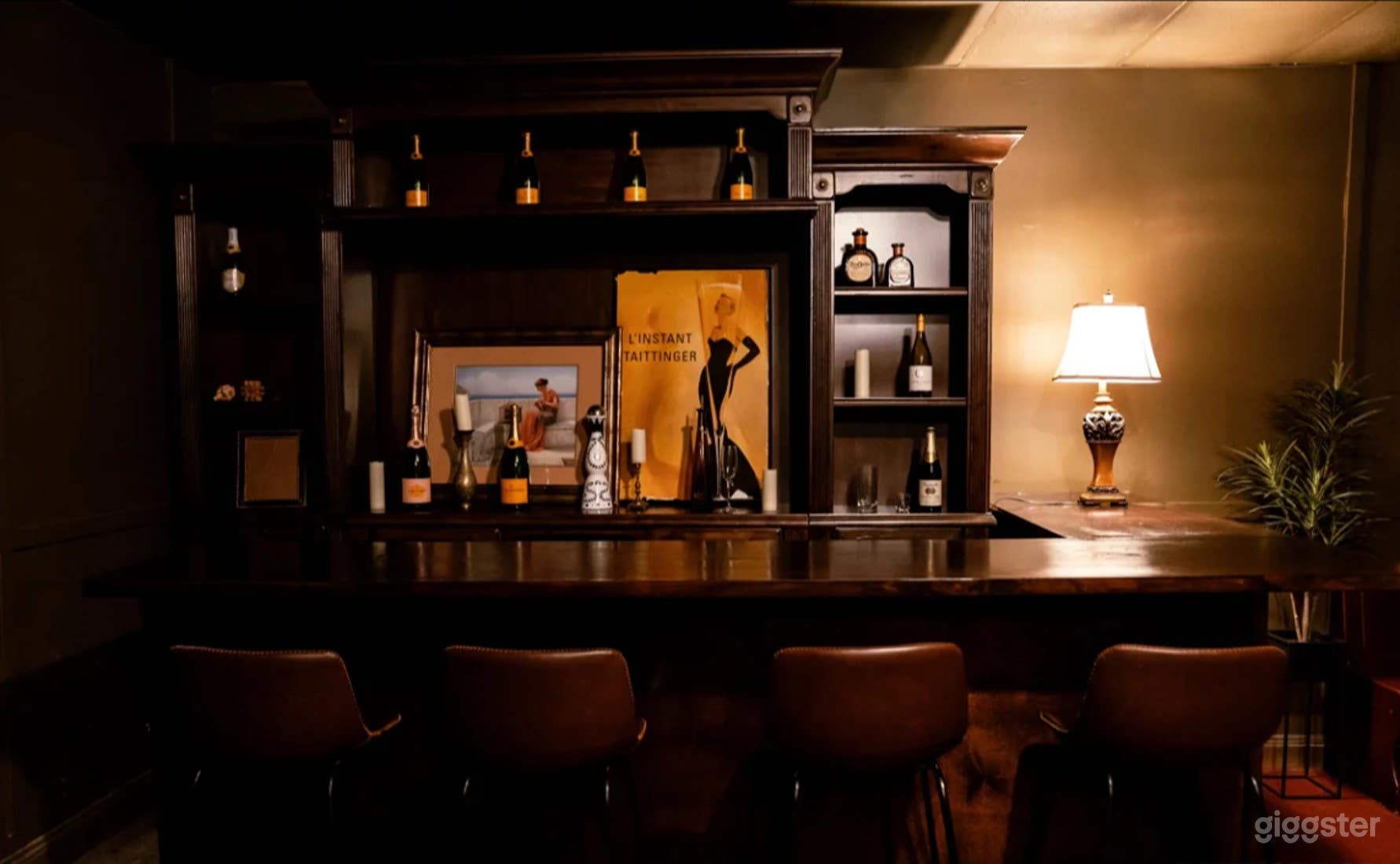 Casino and Bar Production Studio Photo 3