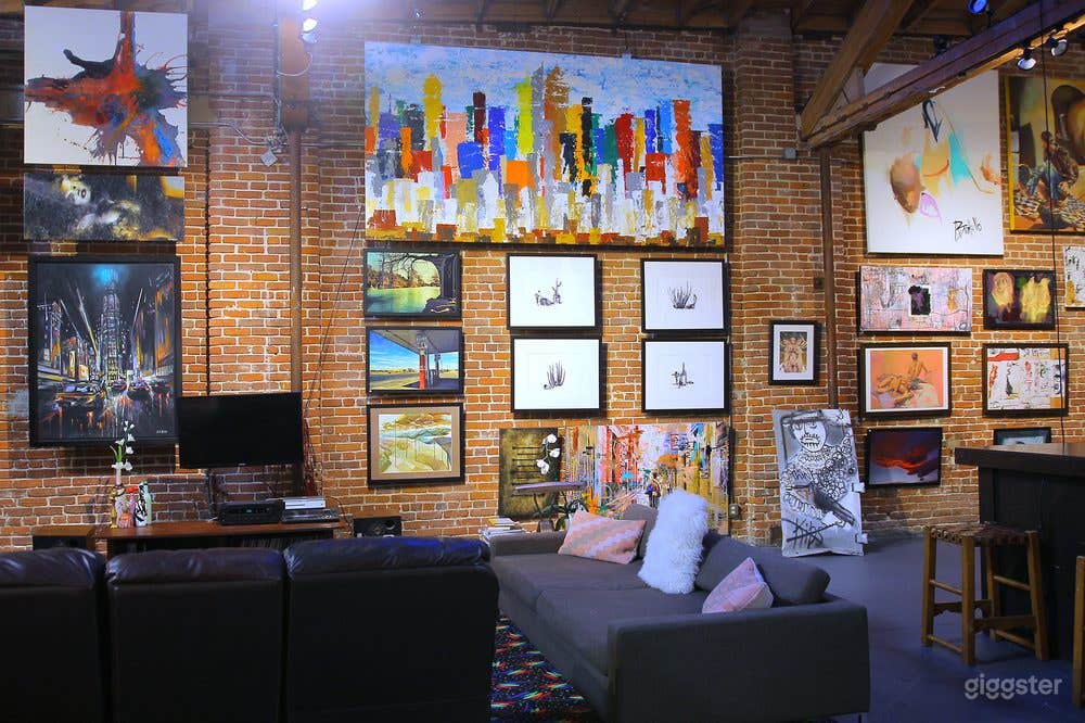 Industrial Warehouse Art Gallery loft in DTLA  Photo 3