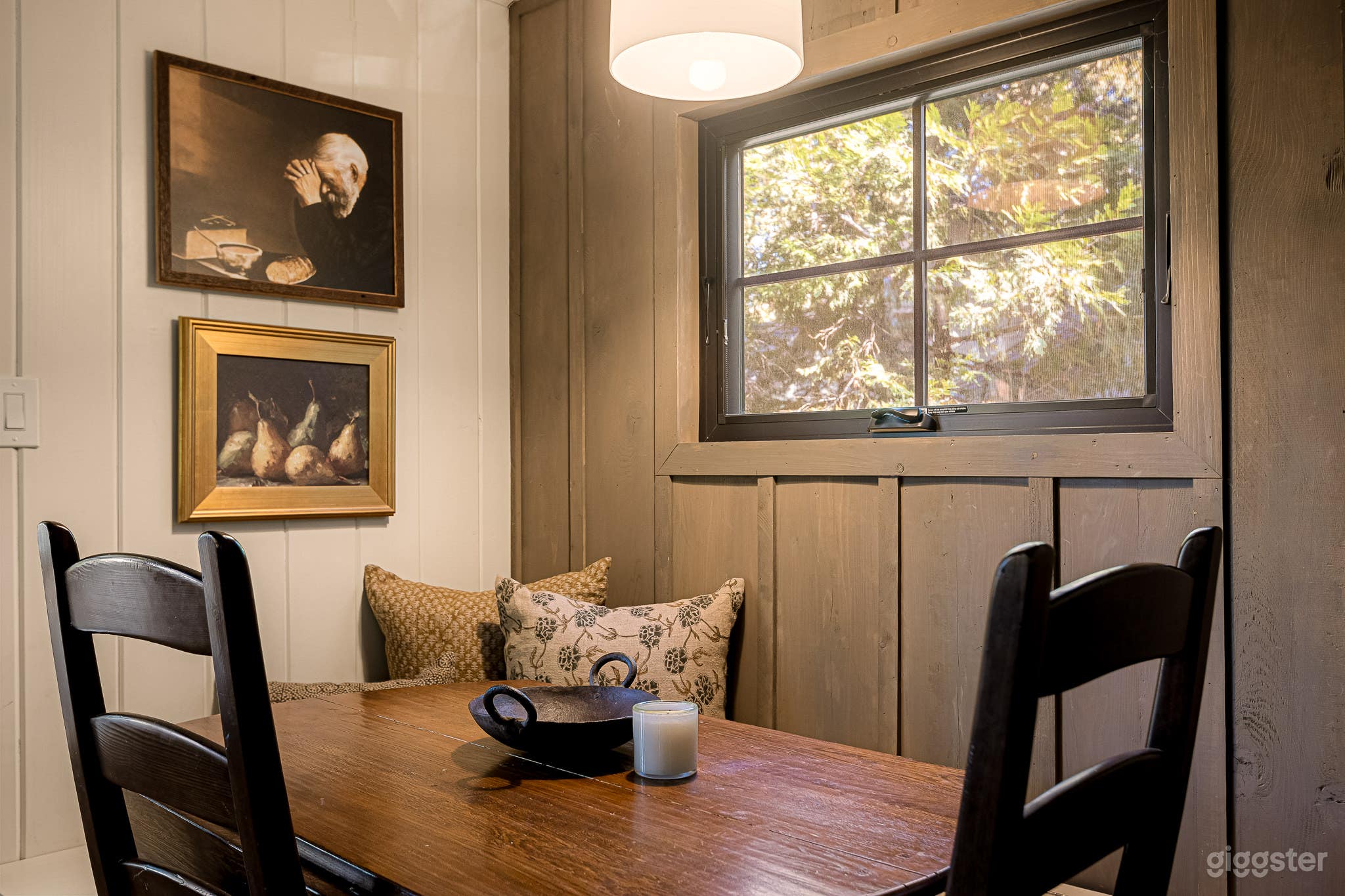 Cozy Charming Lake Arrowhead Cabin Photo 4