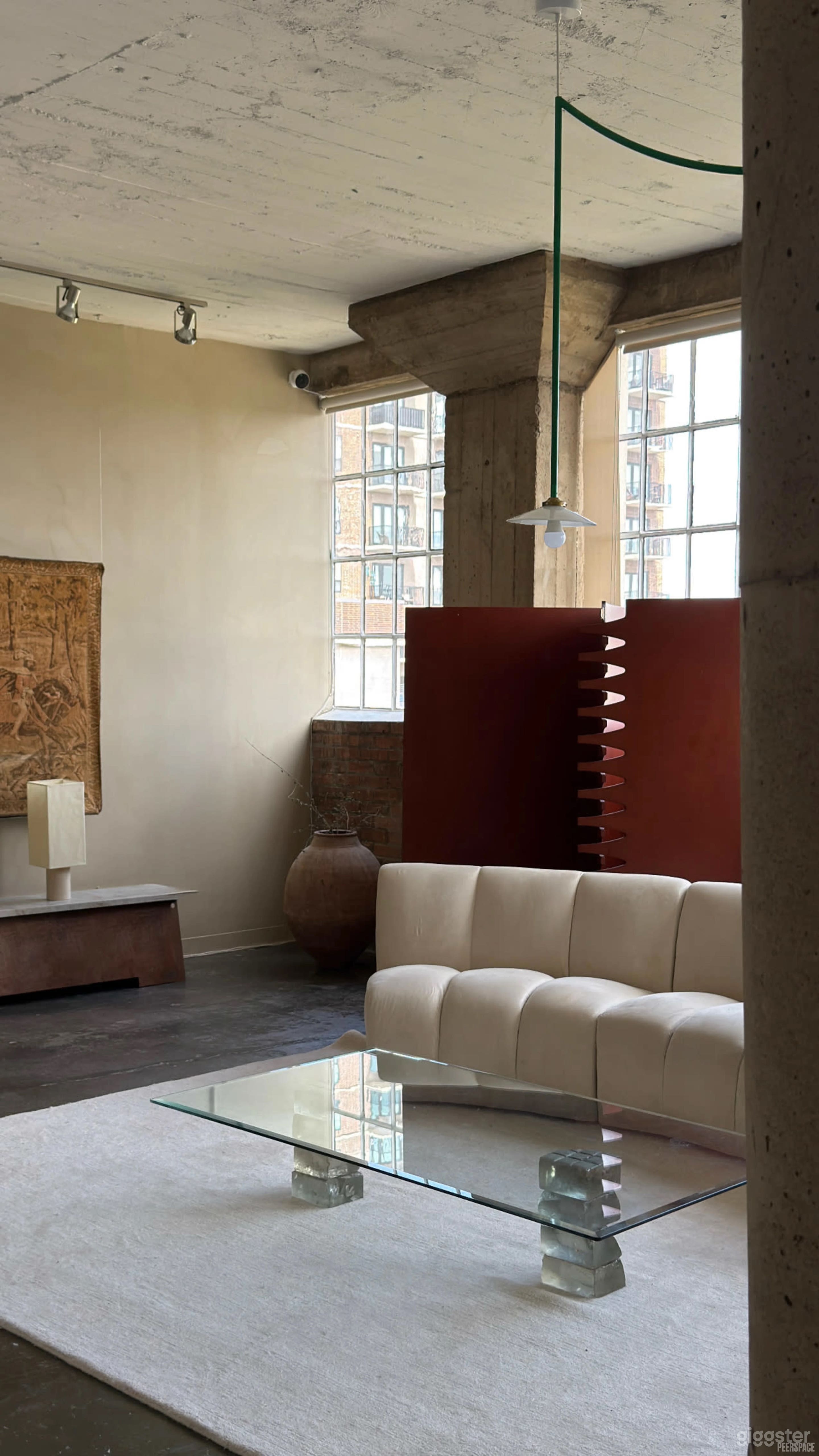 Wabi Sabi Sun-Filled Minimal Loft Photo 2