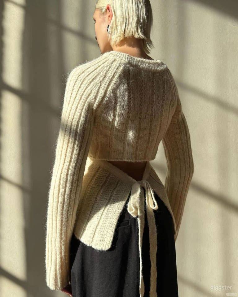  Wabi Sabi Sun-Filled Minimal Loft 