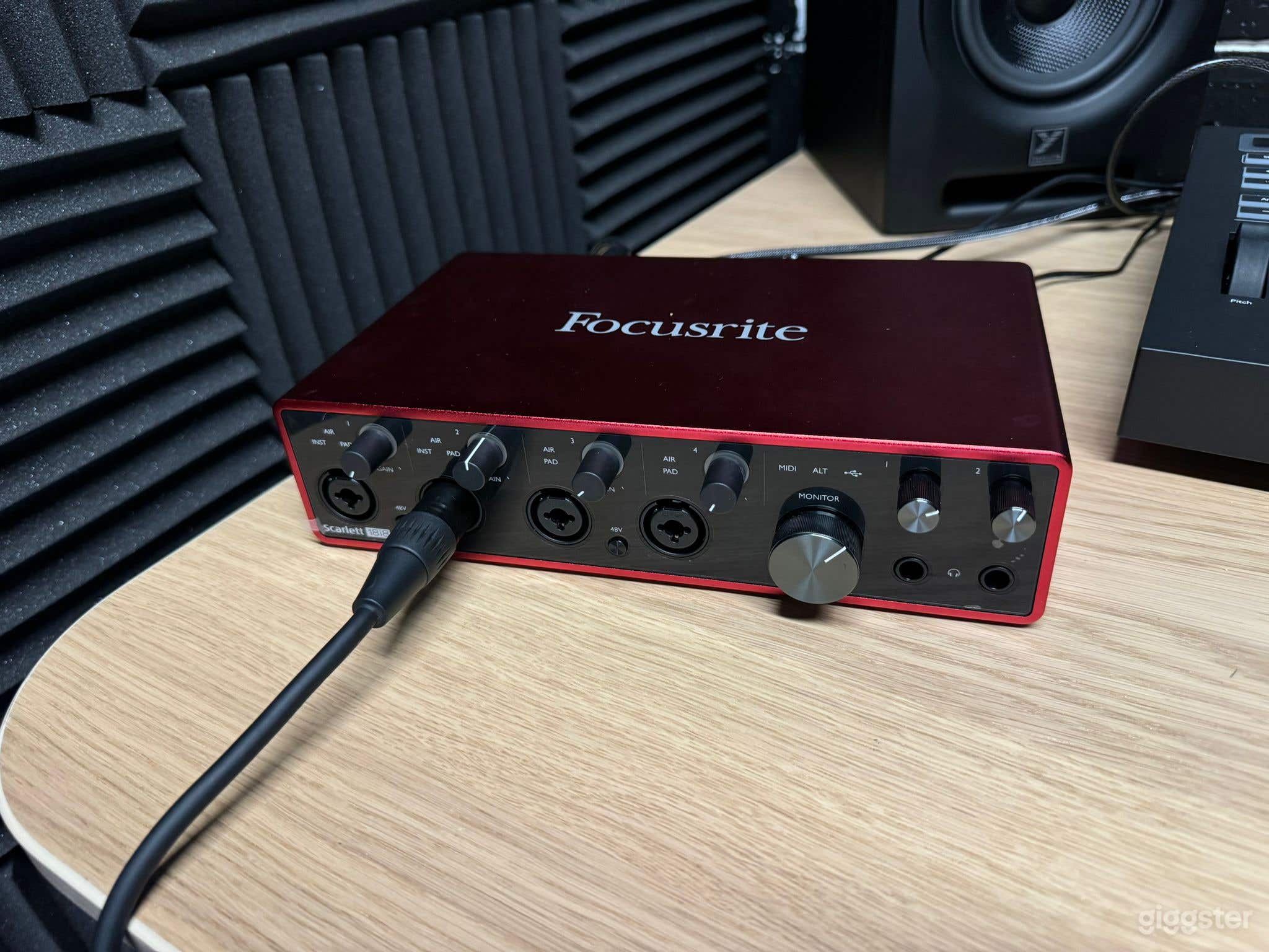 Downtown Affordable Recording Studio Photo 3