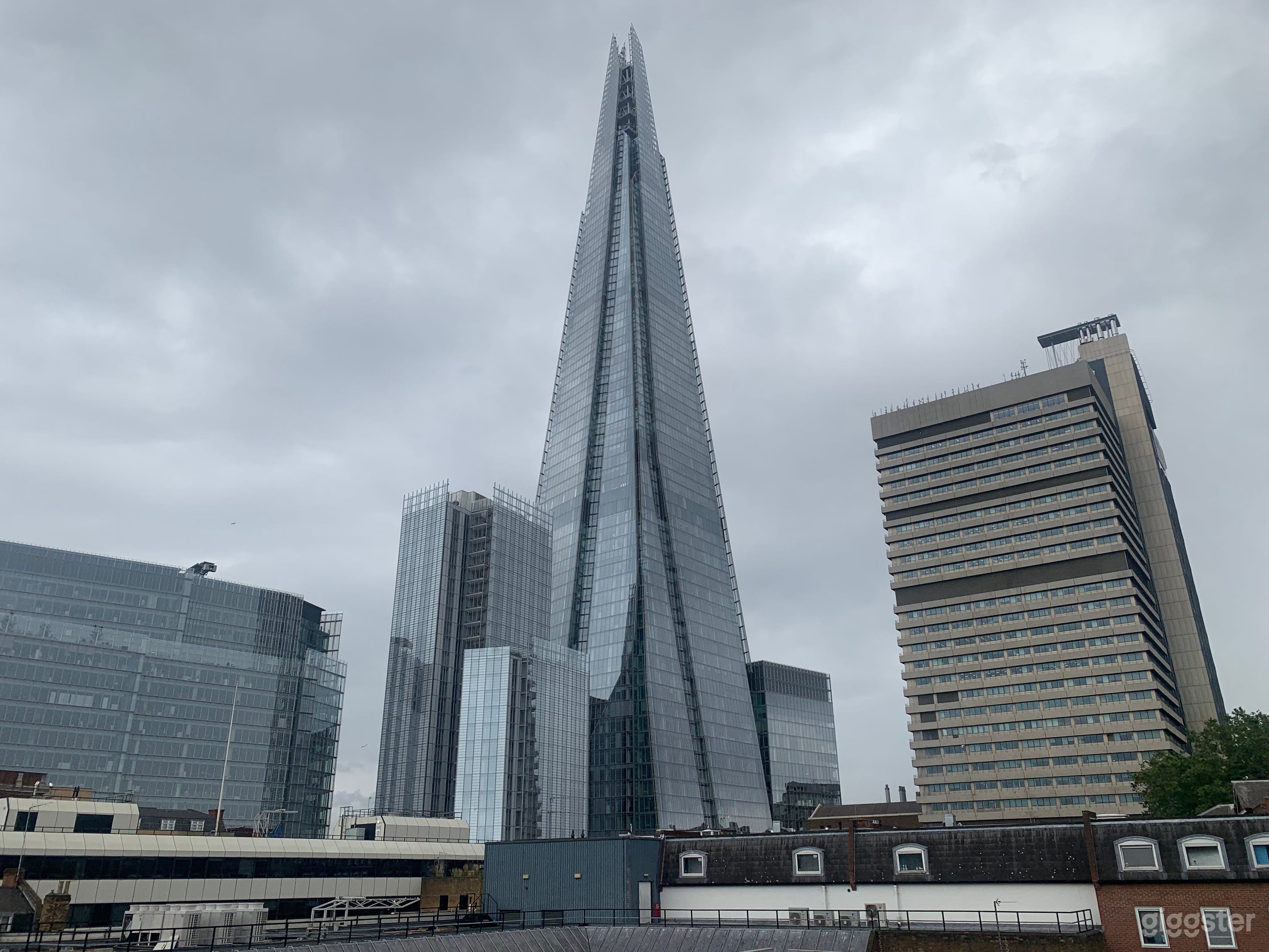 Rooftop for photo and film shoots Photo 1