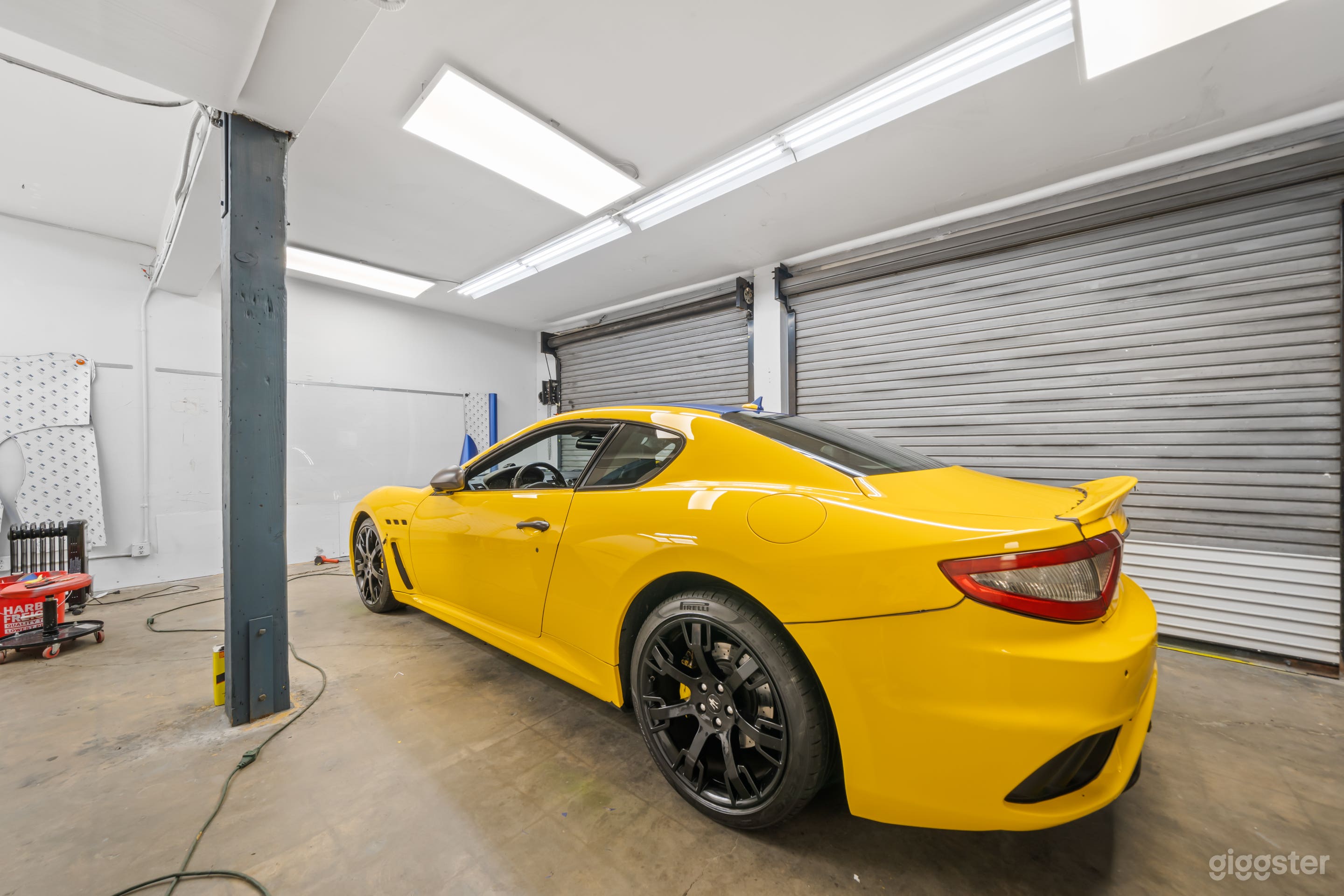 INDUSTRIAL AUTO BODY SHOP – GRIT MEETS STYLE Photo 4