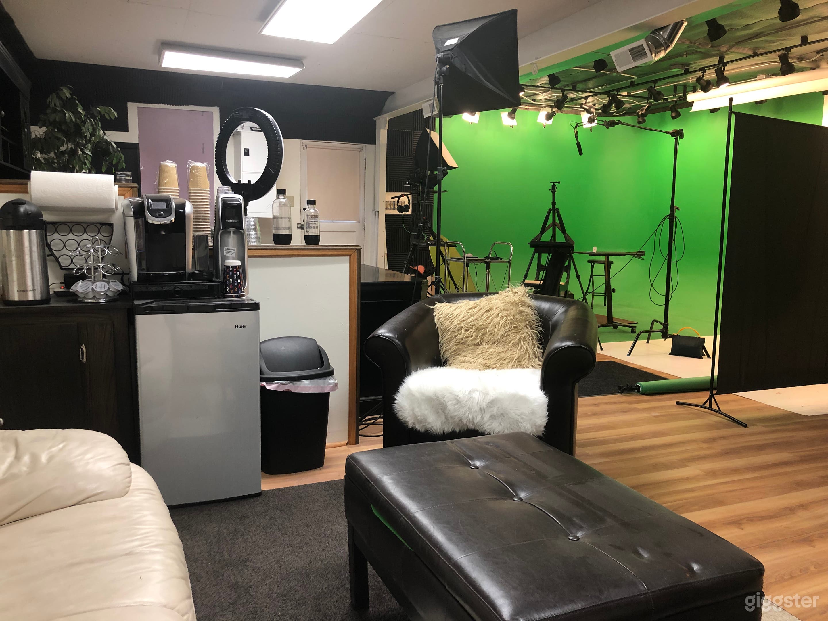 Video and Podcast Studio - St. Louis, Missouri Photo 1