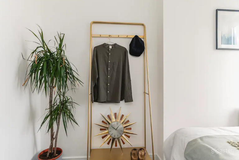  Appartement moderne lumineux avec vue imprenable sur la skyline de la ville 