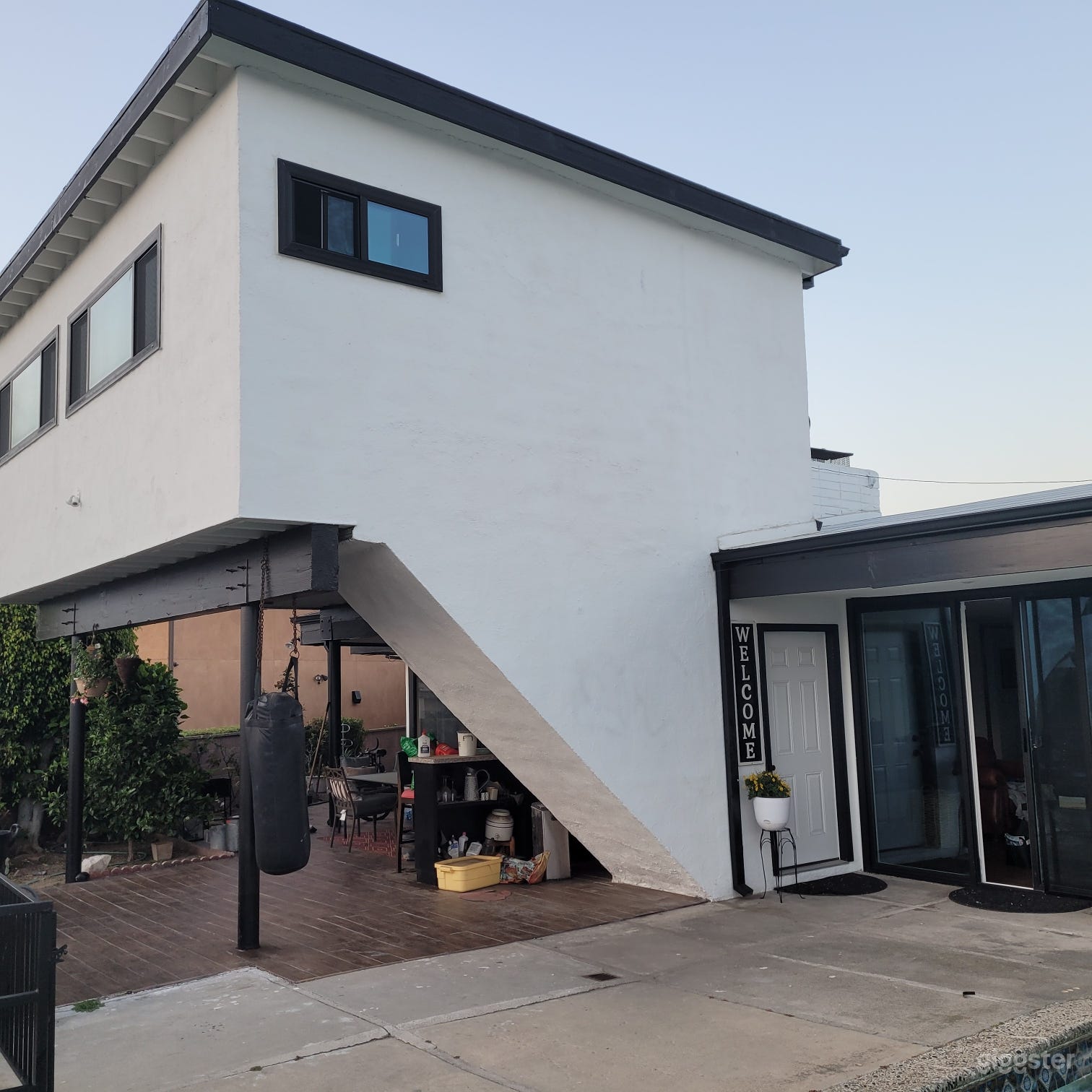 Family House Stunning Overlooking Pool Space Photo 2