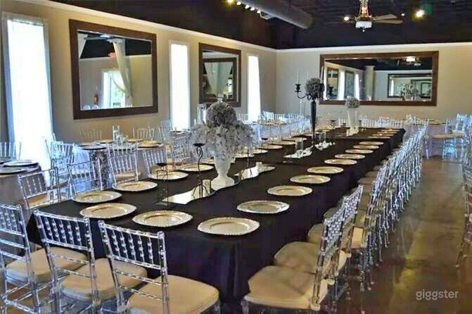 Elegant Crystal Ballroom Photo 3