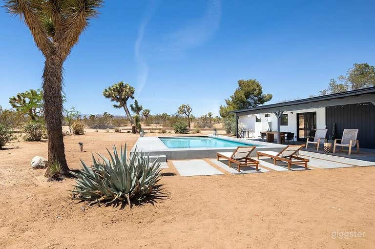  Joshua Tree Desert Pool Retreat 