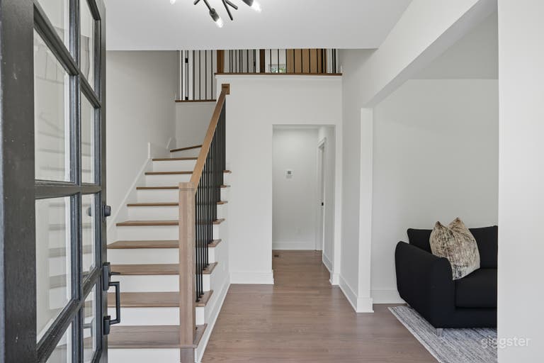  Renovated 5 bed home Peachtree Corners Pool Unique Backyard 