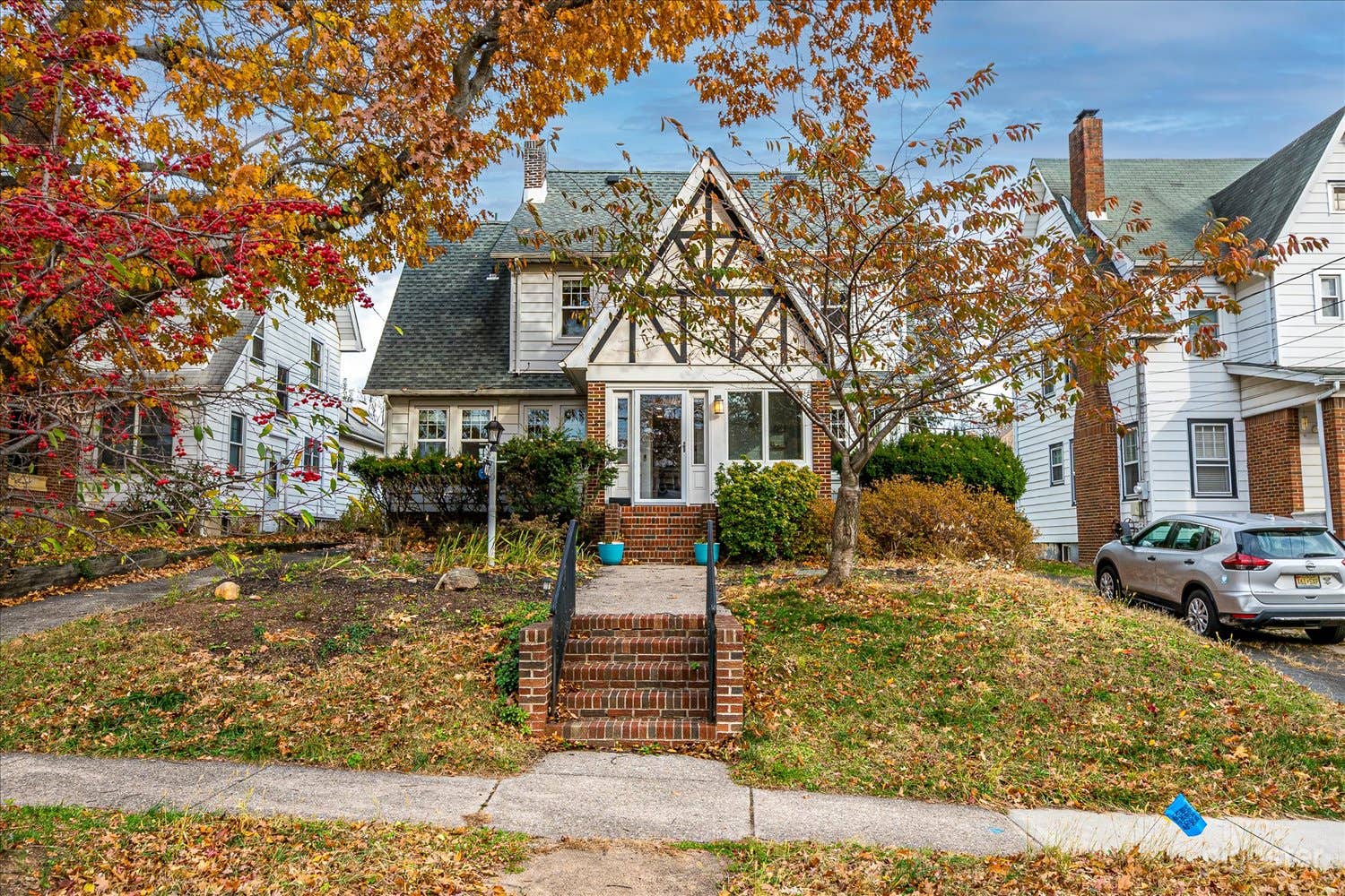 Grand 1910s New Brunswick home with Bohemian, Artistic Vibe Photo 1