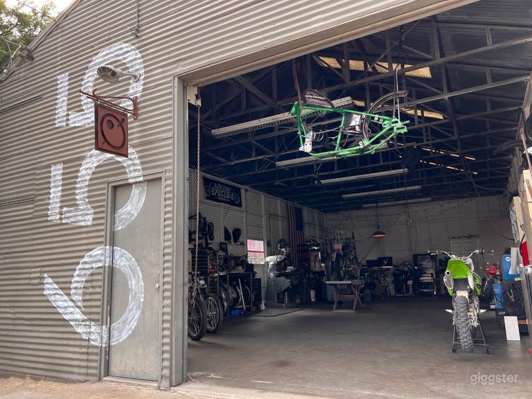  Custom Vintage Motorcycle Shop in Ventura 