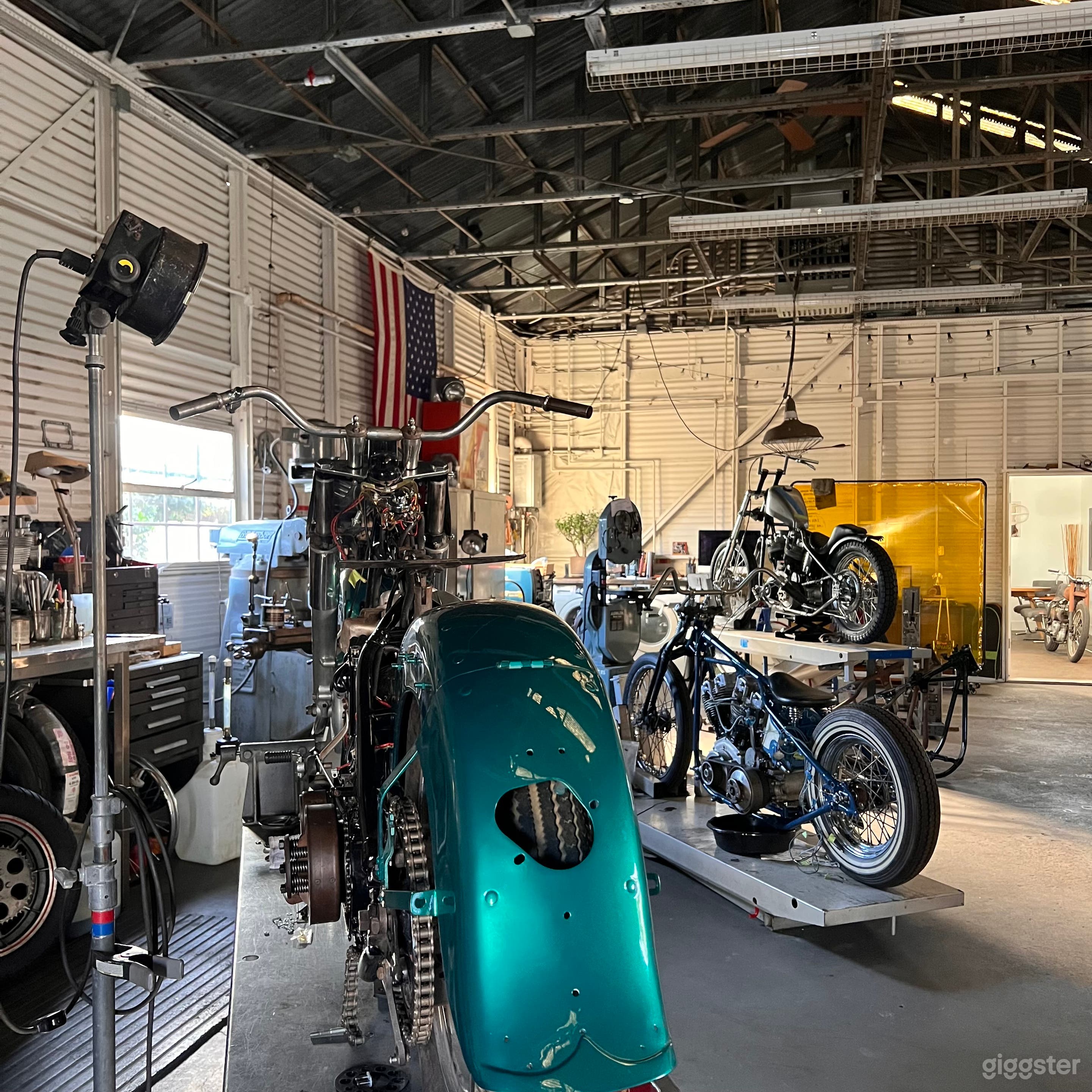 Custom Vintage Motorcycle Shop in Ventura Photo 2