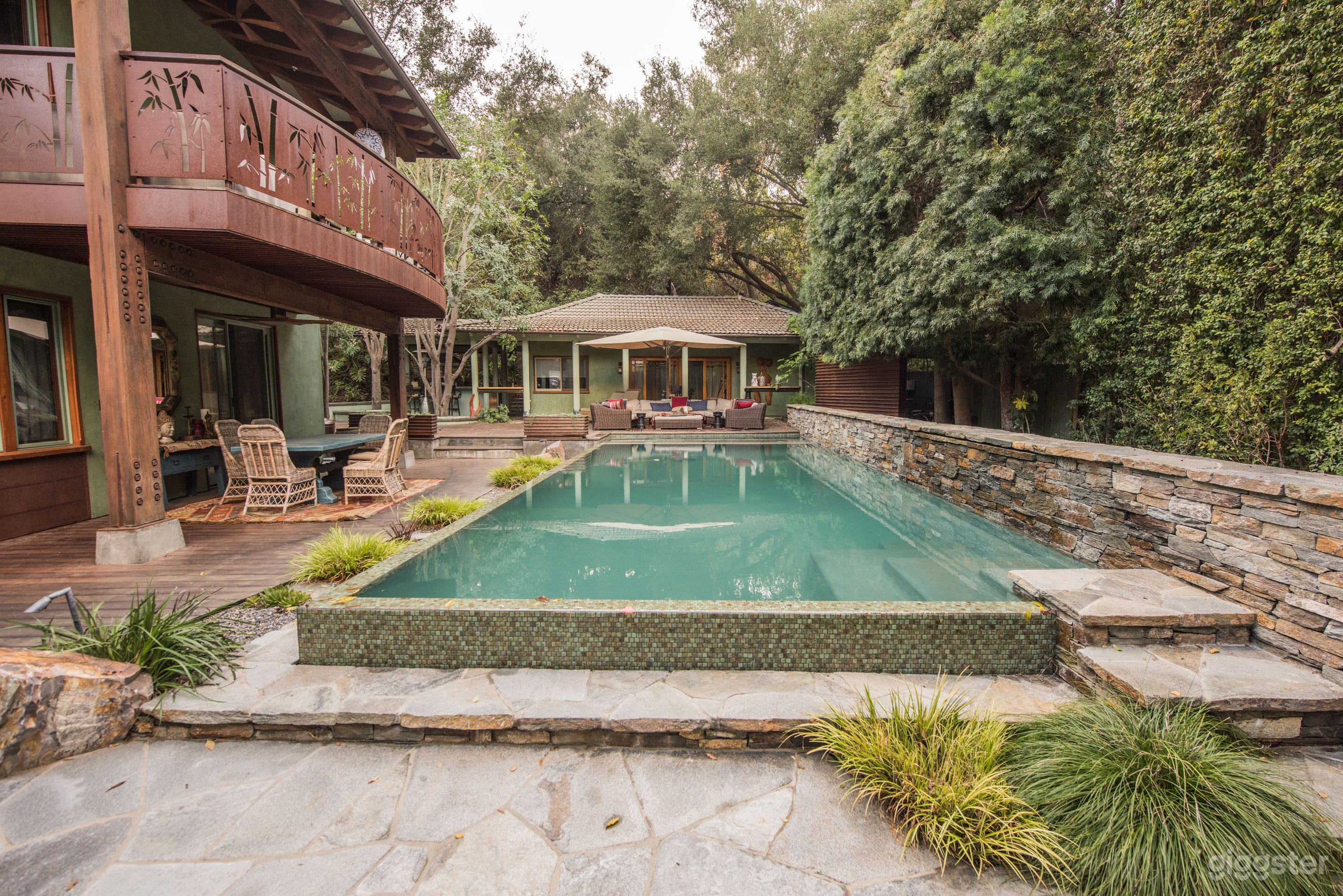 The Kings Woods Photo 1