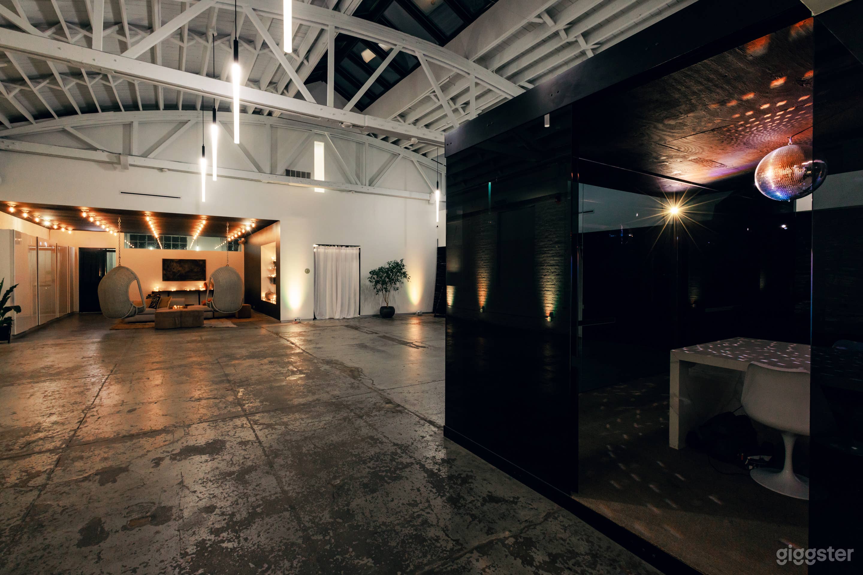 Modern Industrial Loft for Events and Shoots Photo 2