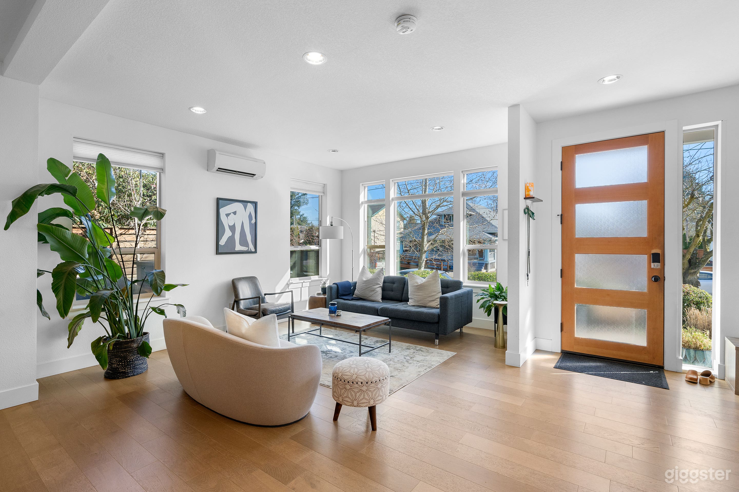 Contemporary, open-concept, and light-filled townhome Photo 3