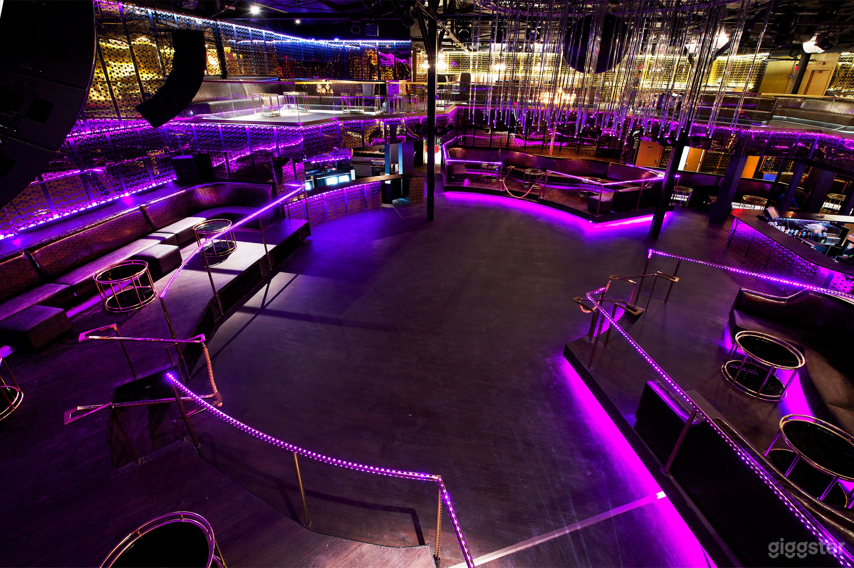 Elegant 2-Level Venue with Gold Accents &amp; Full Bar in SoMa Photo 3
