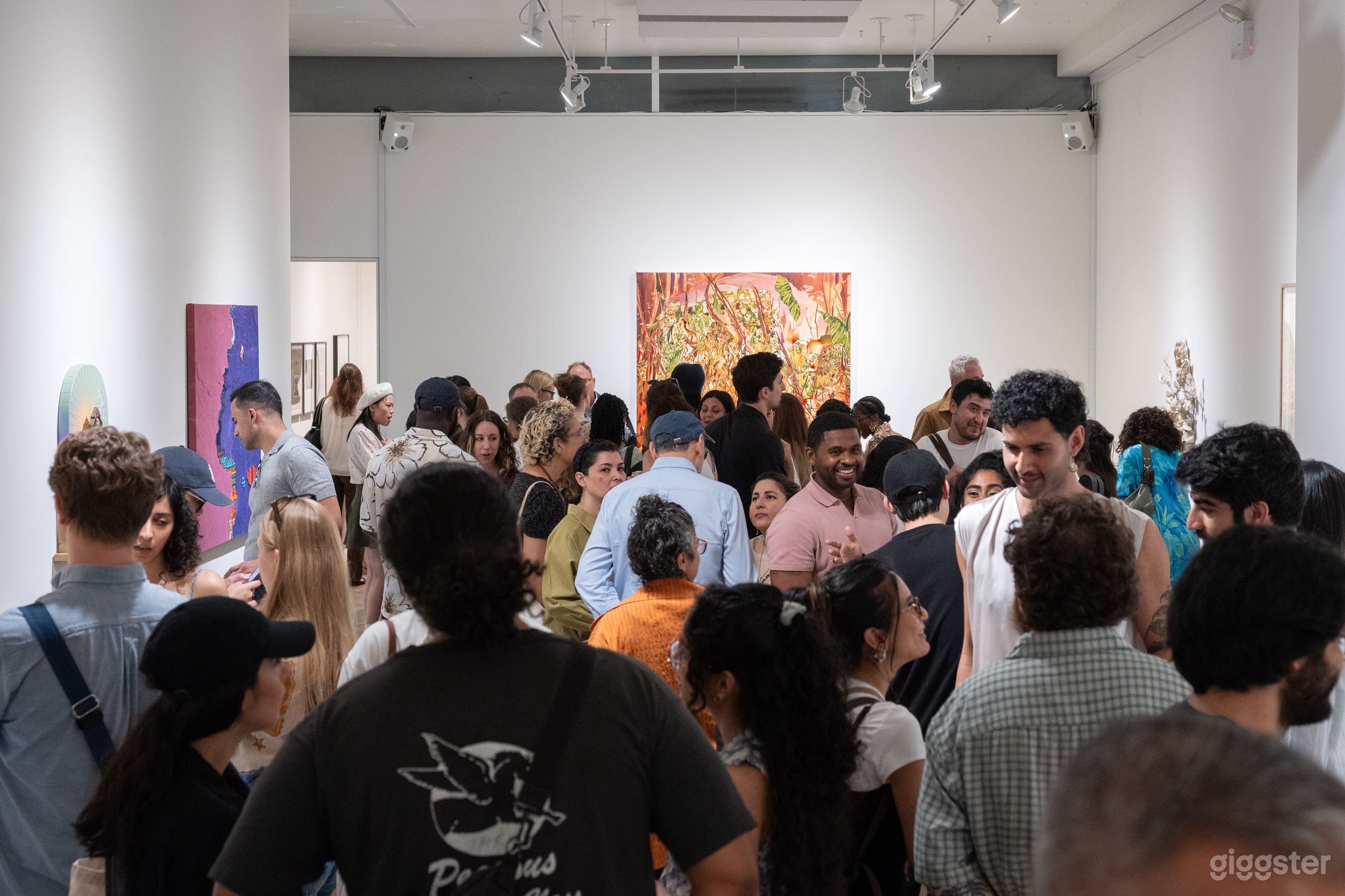 Spacious Lower East Side gallery w/ A/V System Photo 2