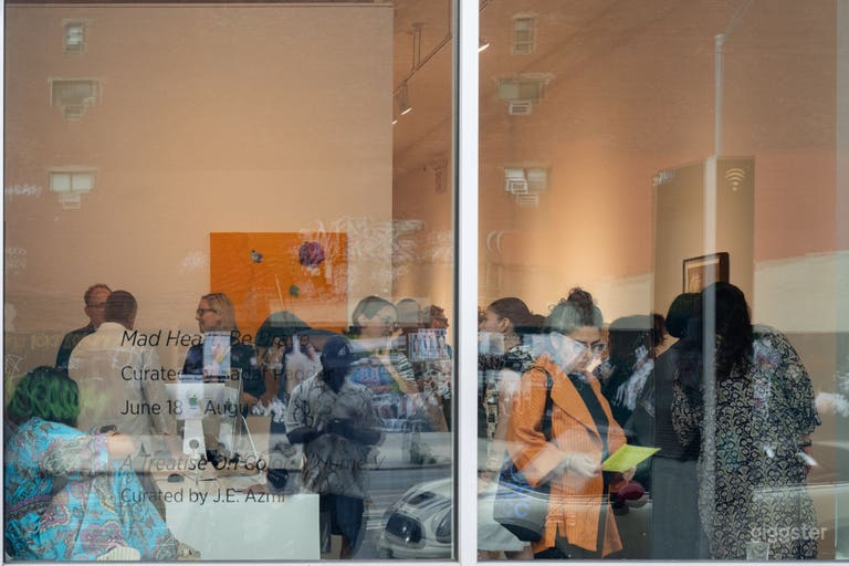  Spacious Lower East Side gallery w/ A/V System 