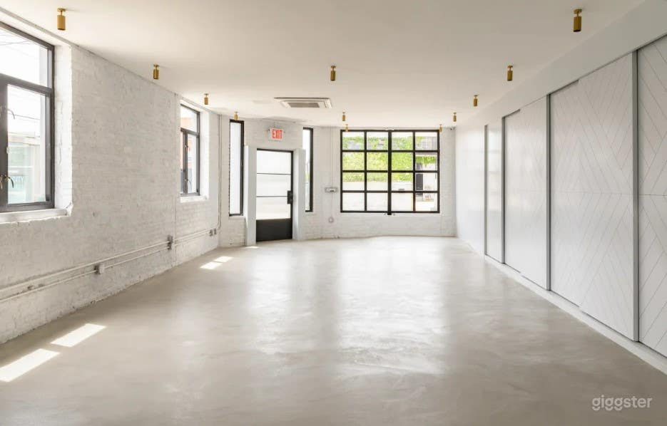 Outdoor &amp; Indoor Space For Intimate Private And Corporate Events Photo 1