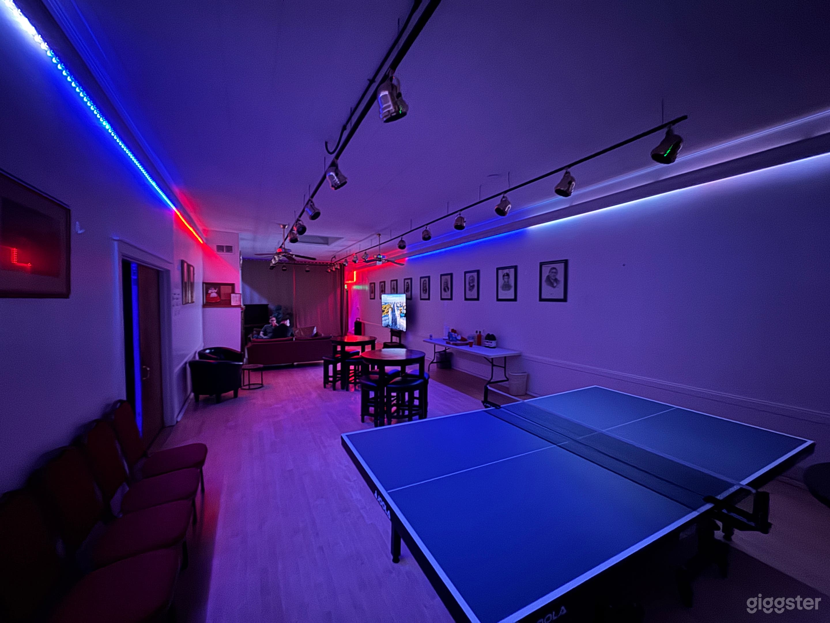 Small Dance Hall with Kitchenette Photo 4