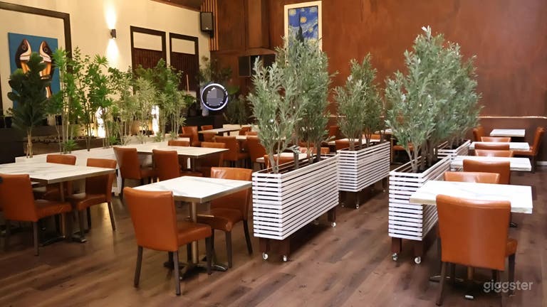  Lounge per Eventi Moderno con Ristorante 