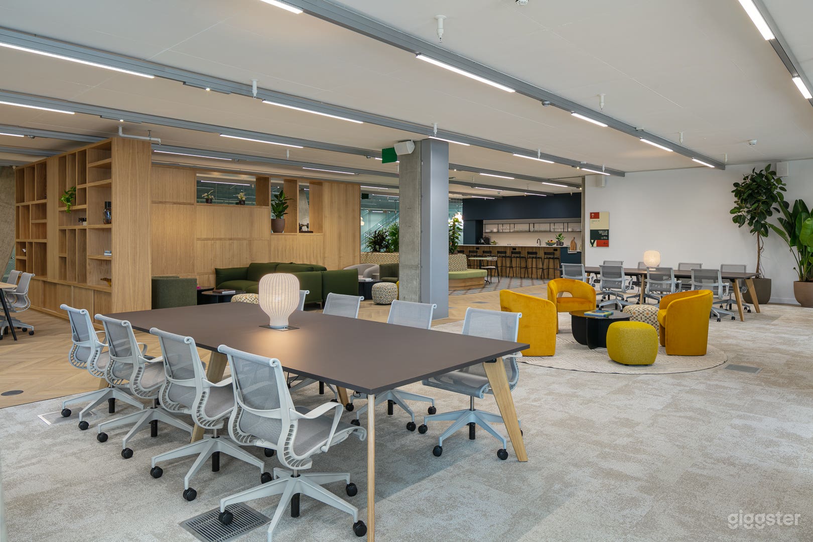 Co-Working Space in Y Photo 1