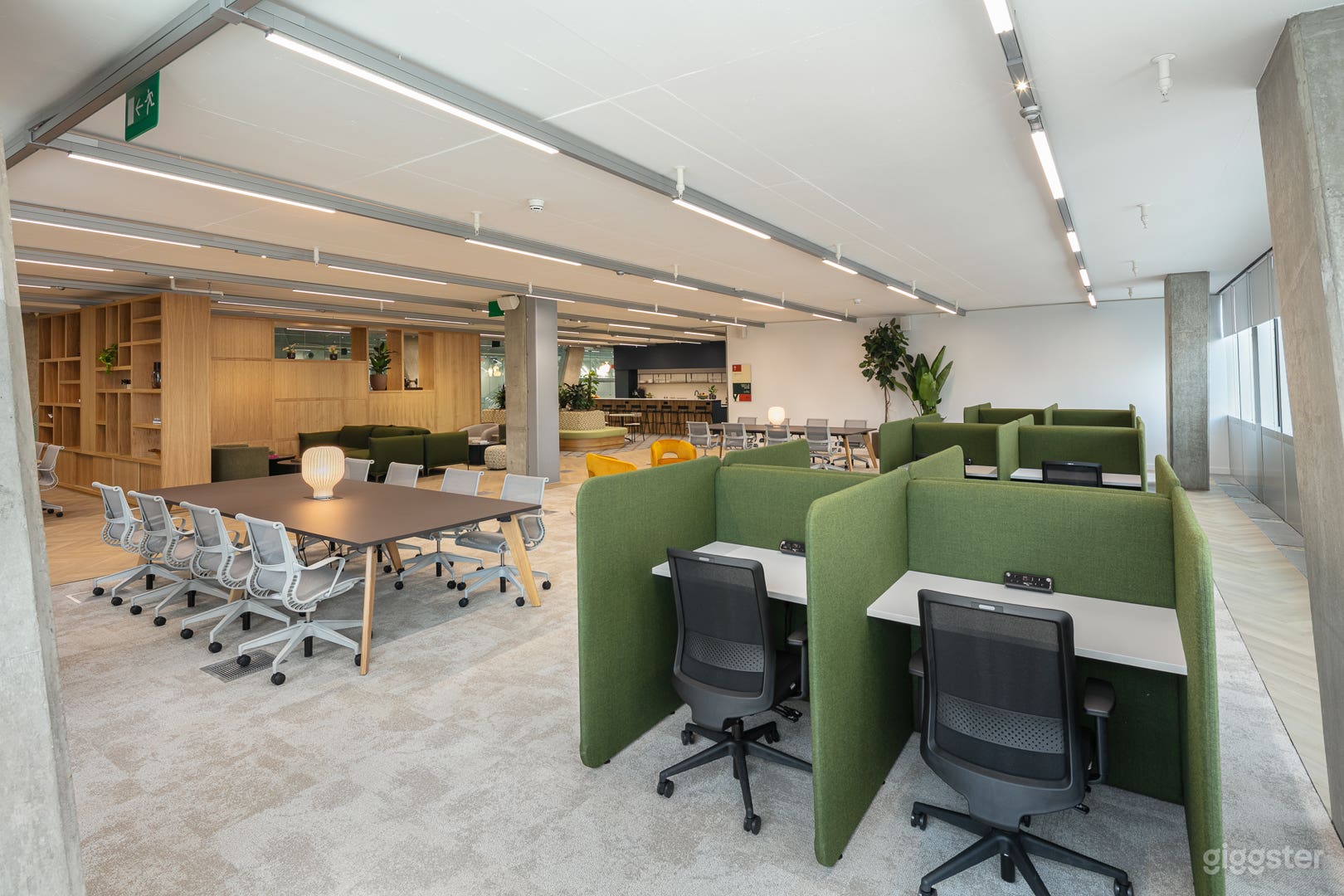 Co-Working Space in Y Photo 3