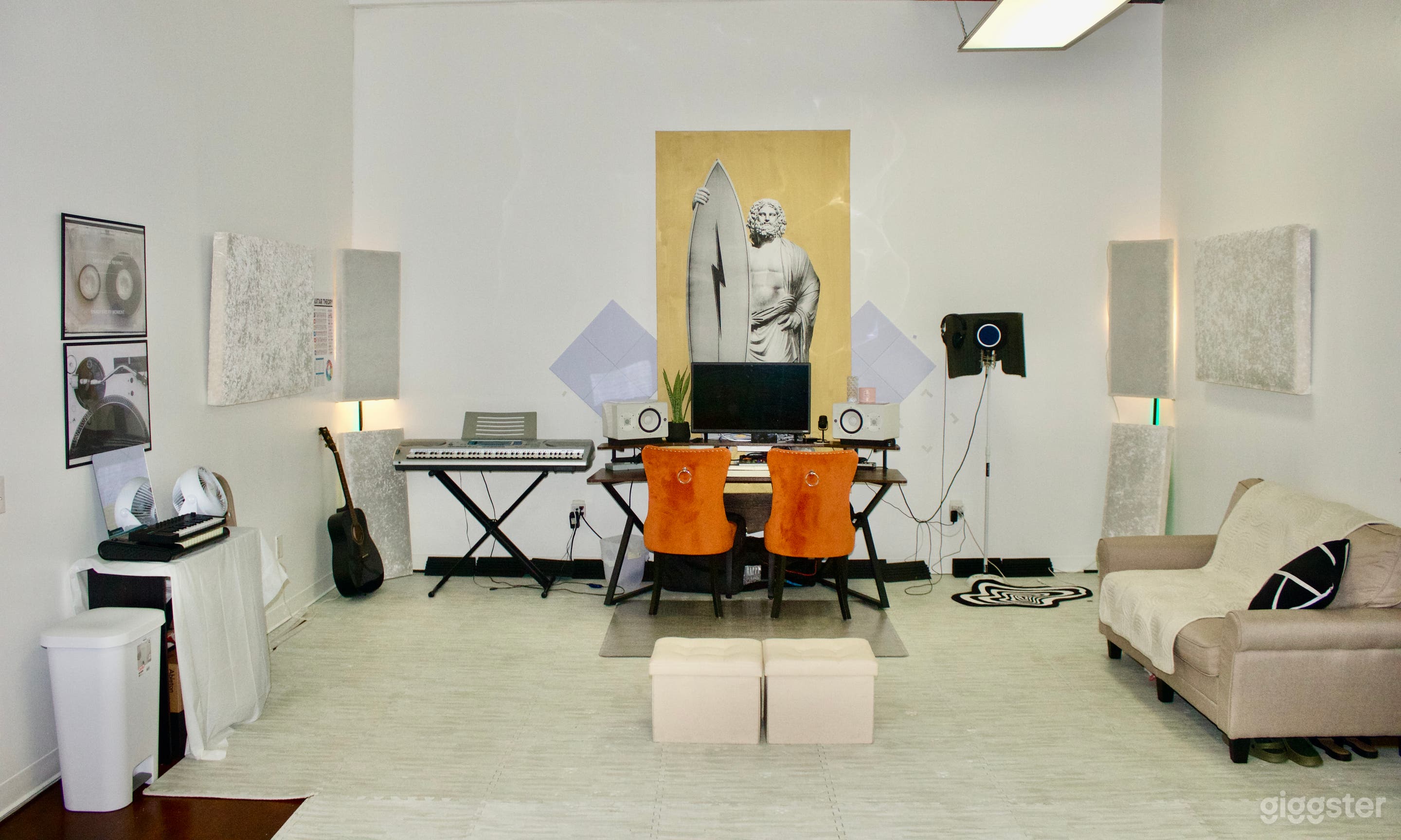 Creative Studio Office Photo 2