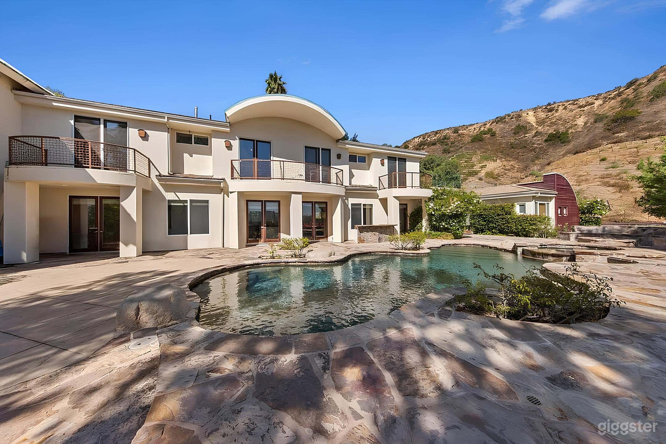 Hillside Pool &amp; Spa with Panoramic Sunset Views Photo 2