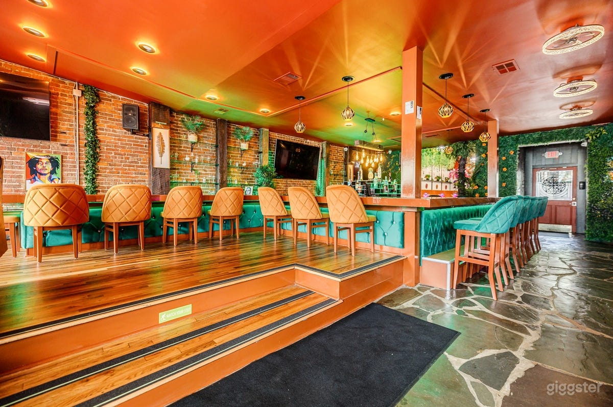 Restaurant Location with Bar, Dining Room &amp; Courtyard Photo 1