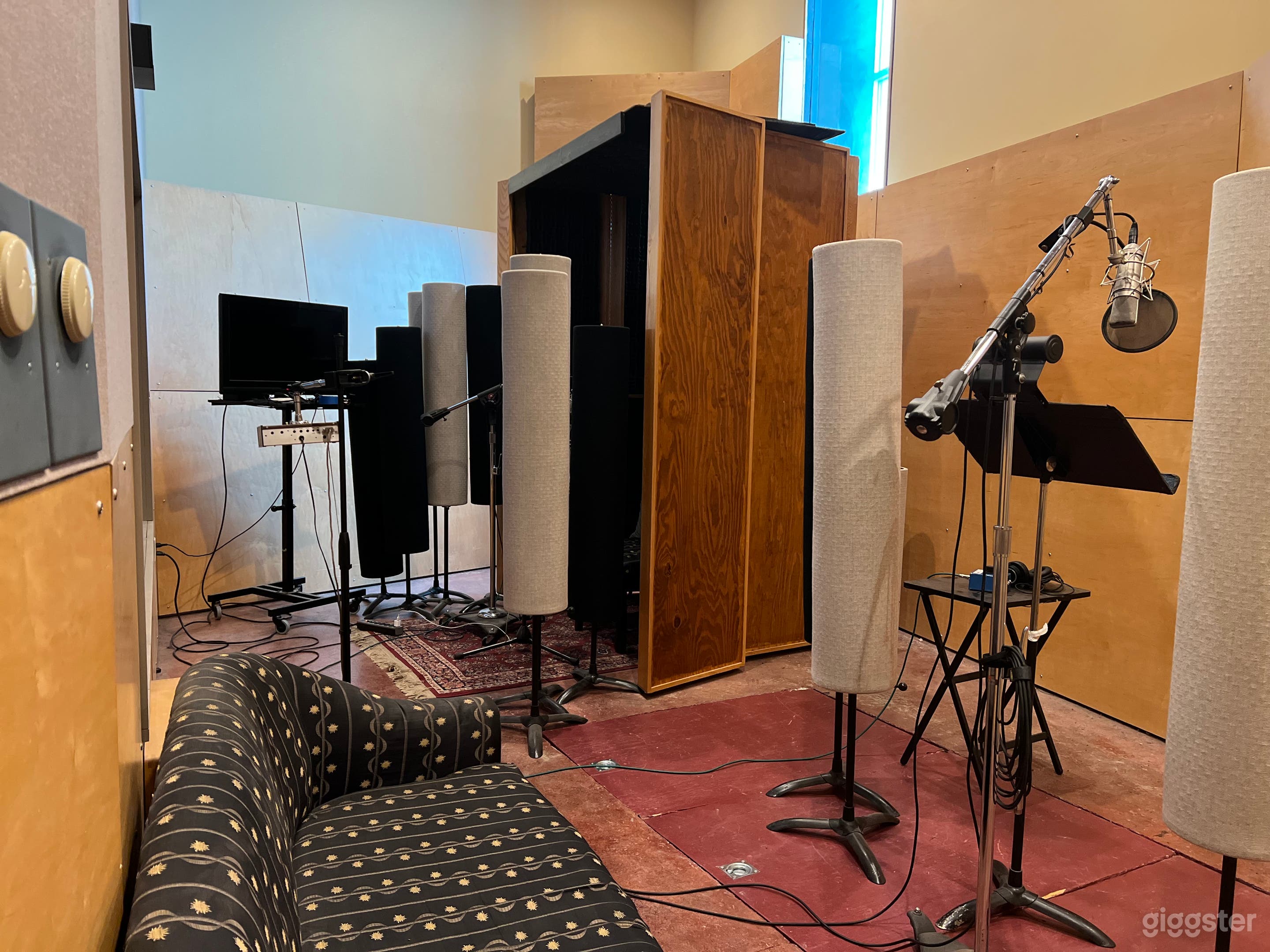 Recording Studio B with Control Room Photo 3