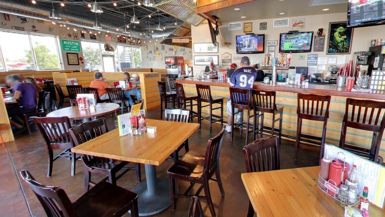  The Green Mesquite BBQ 