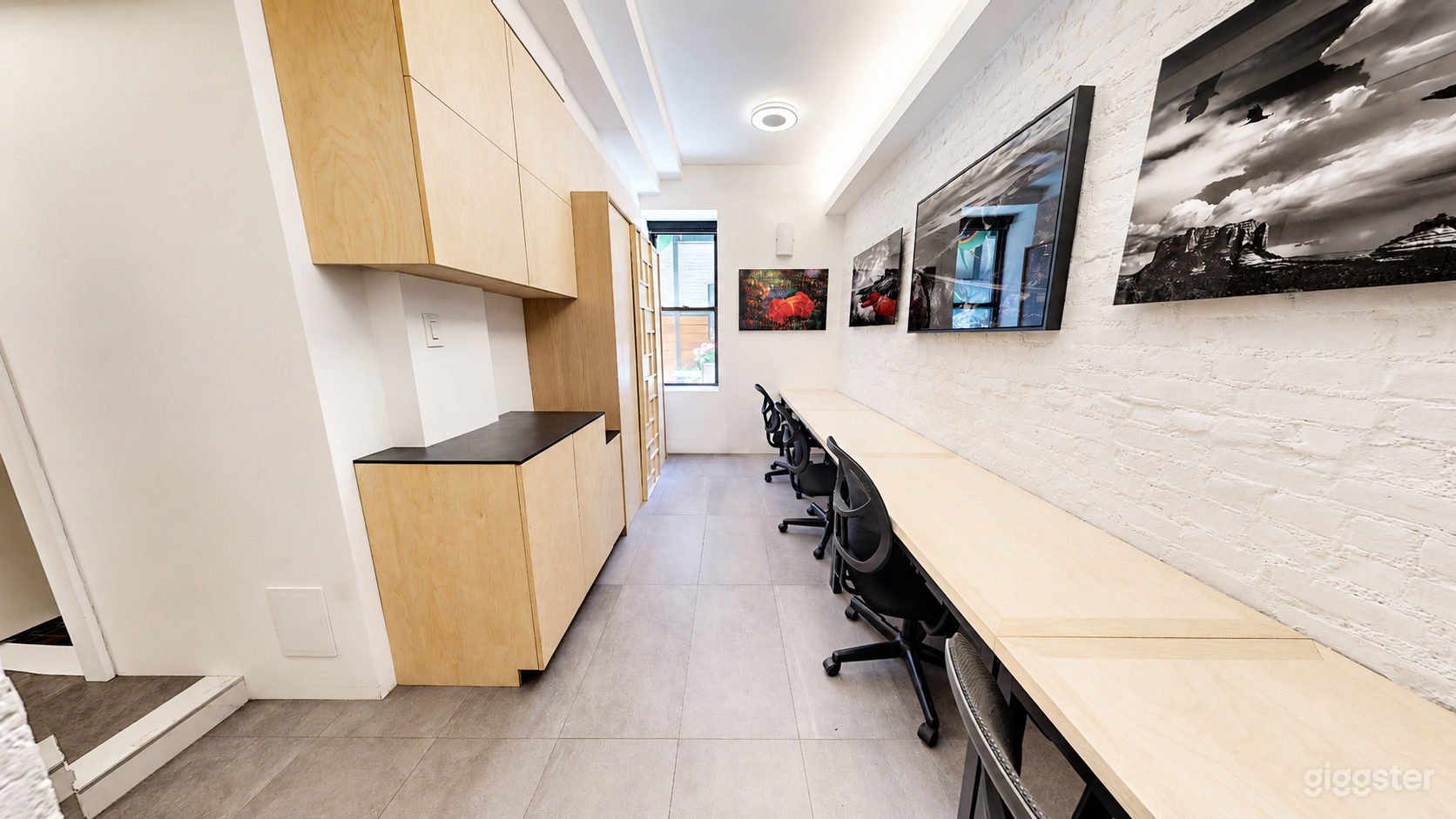 Boston Stone - Refined Urban Boardroom for Executive Meeting Photo 3