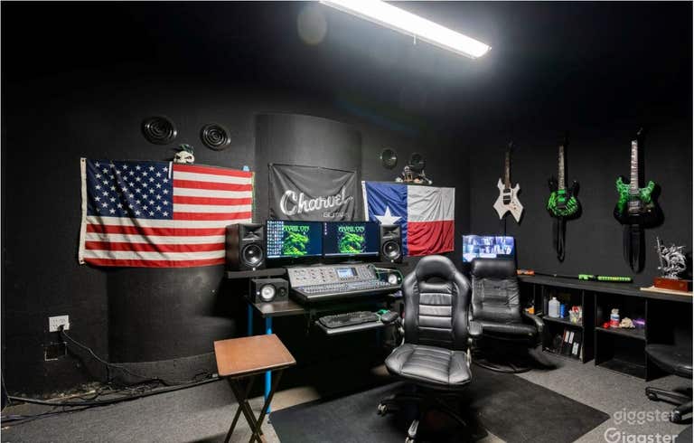  Band Rehearsal and Recording Studio in Forthworth 