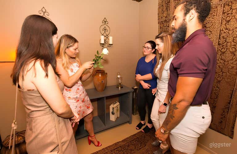  Arabian Nights (Escape Room) 