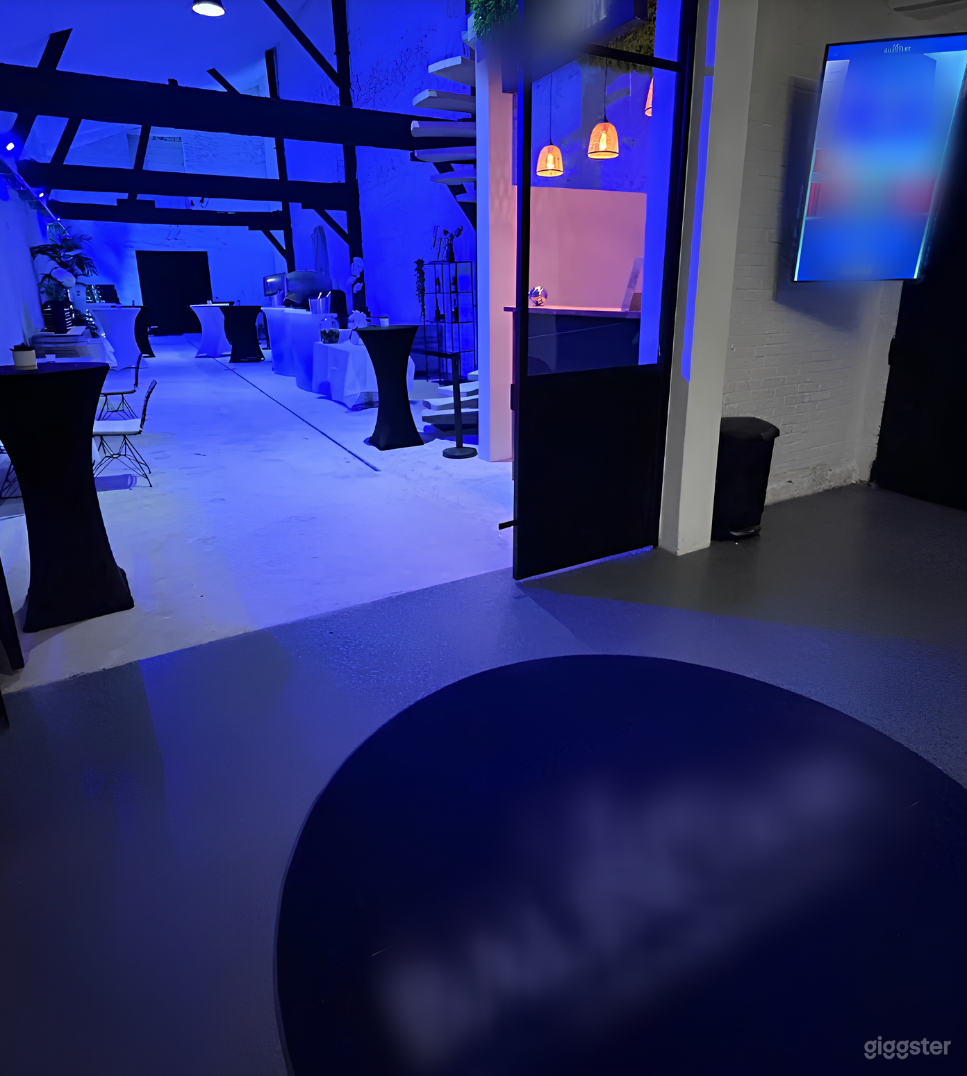 Photo de Salle de Cave + Hall avec Terrasse & Pergola 3