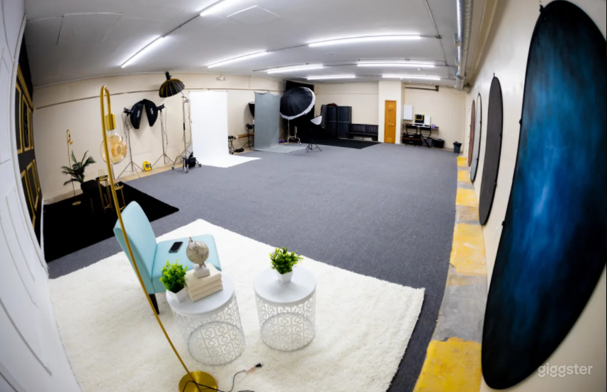 Affordable Photo/Video Studio near Chicago Photo 3