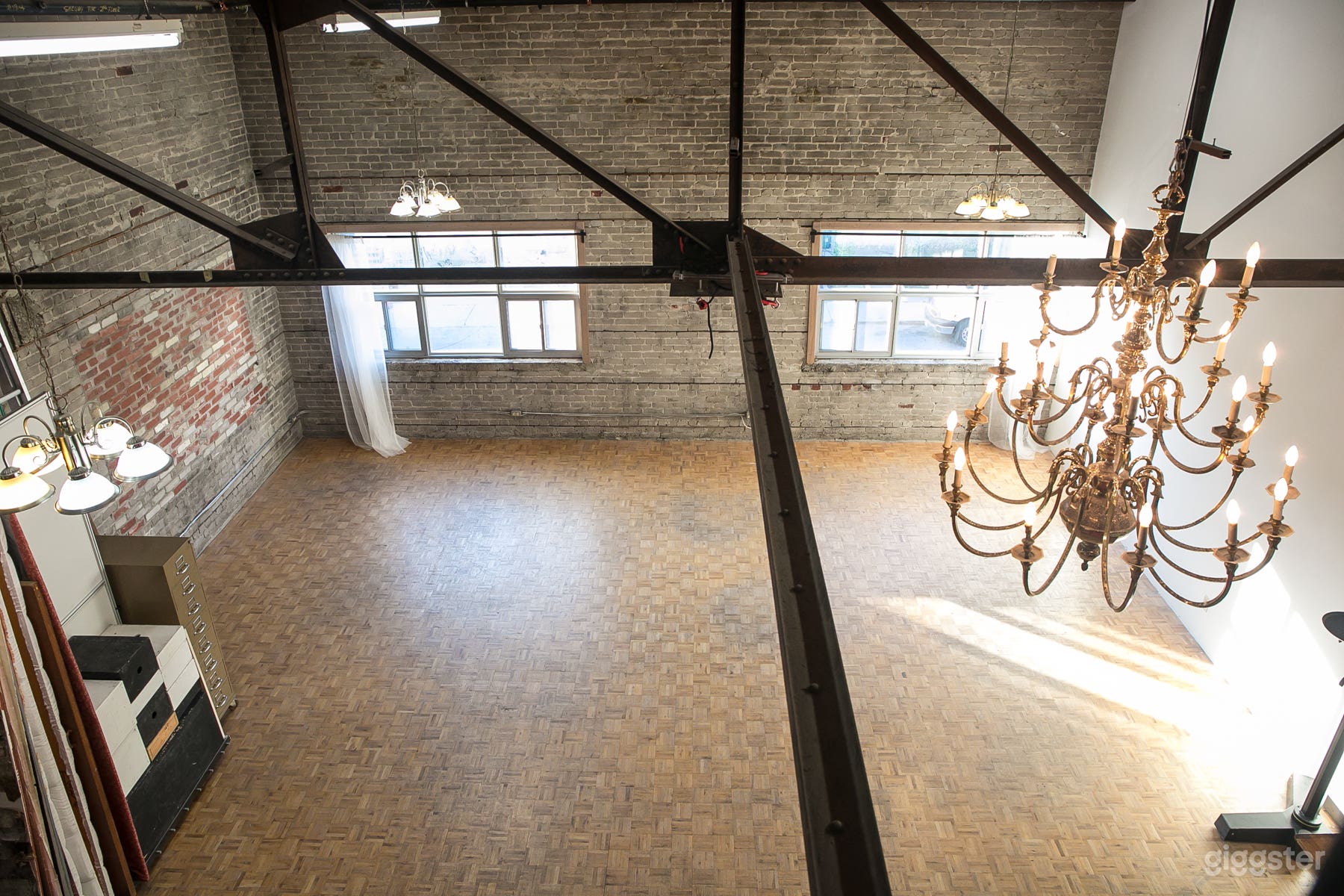 Kilter Studios A: Authentic Vintage New York Style Loft Photo 3