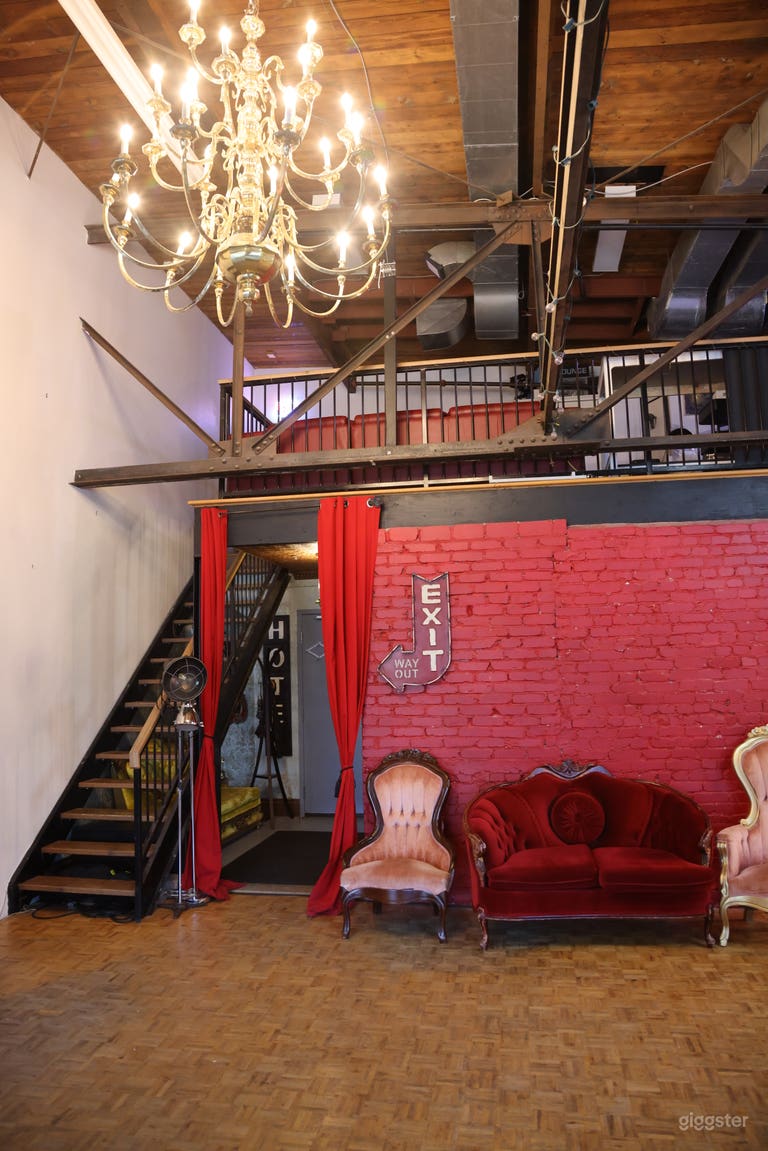  Kilter Studios A: Authentic Vintage New York Style Loft 