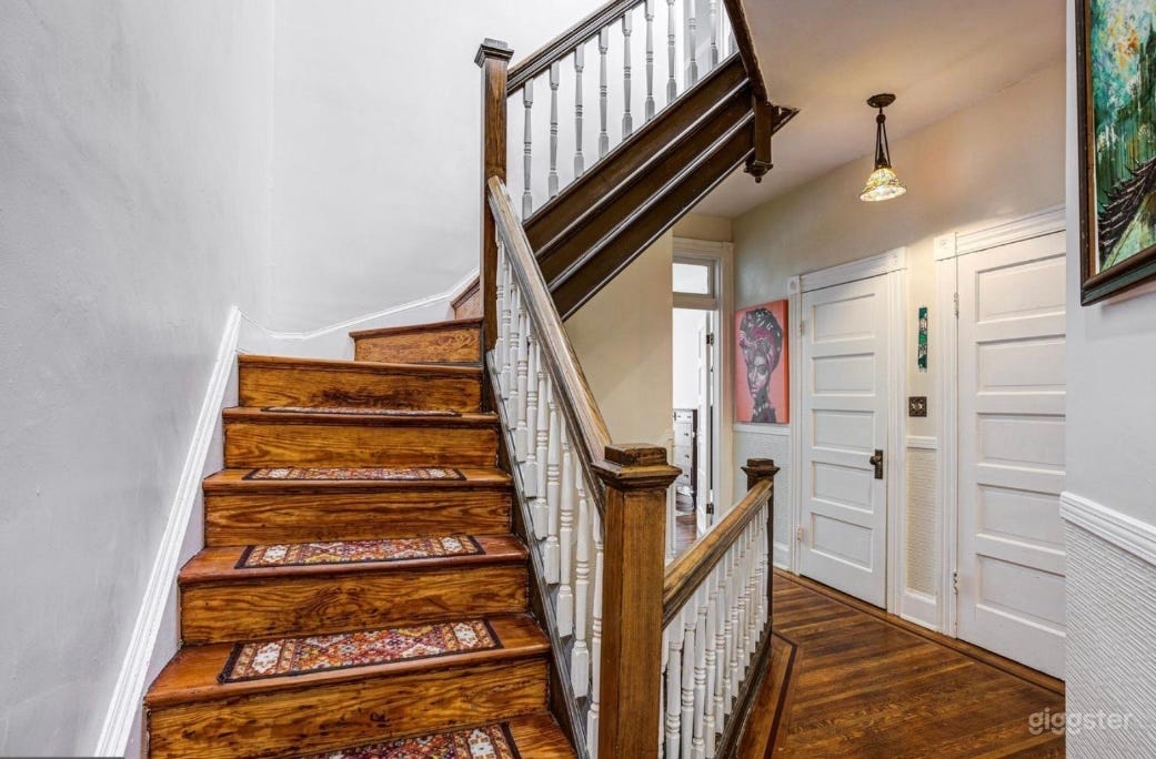 Charm in The City Photo 1