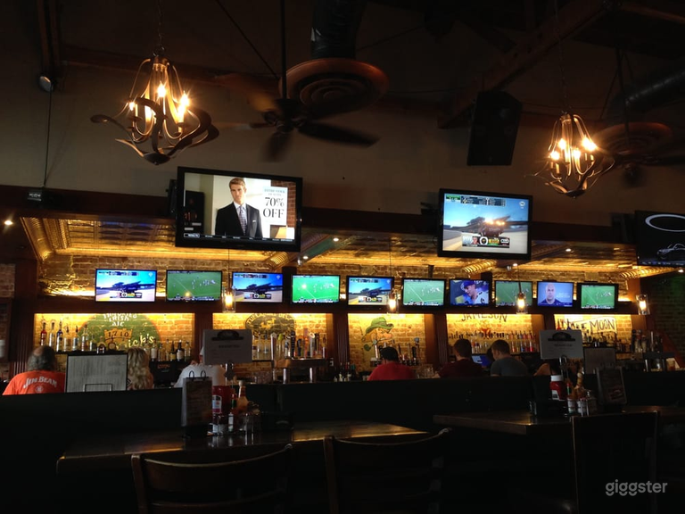  Beachfront Irish Sports Pub 