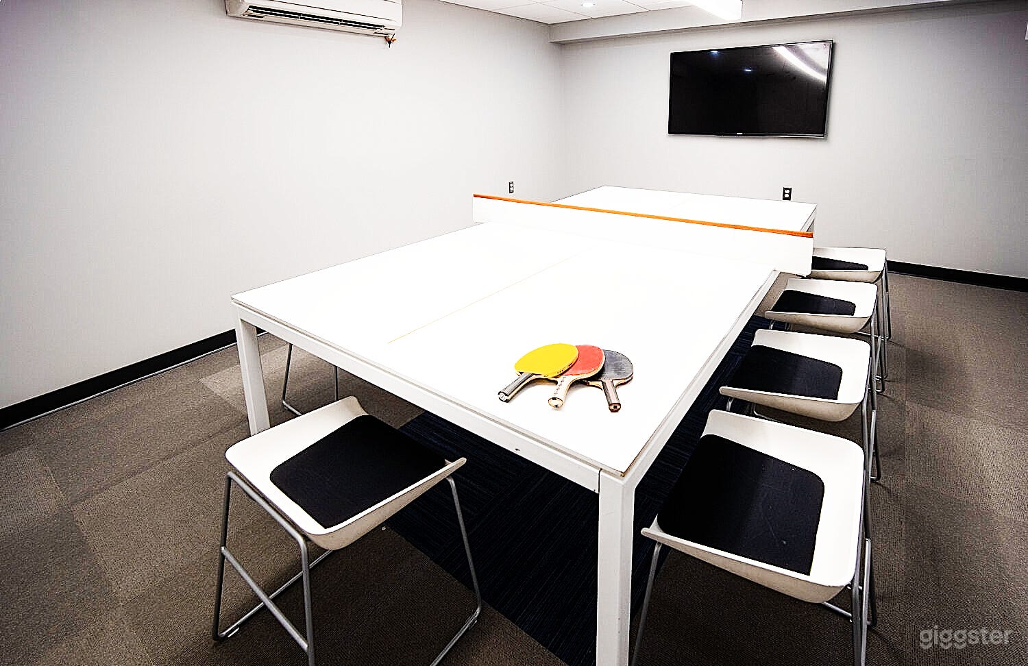 Albus - Basement Meeting Room  Photo 1