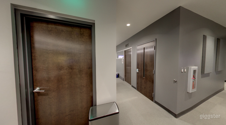  Albus - Basement Meeting Room  