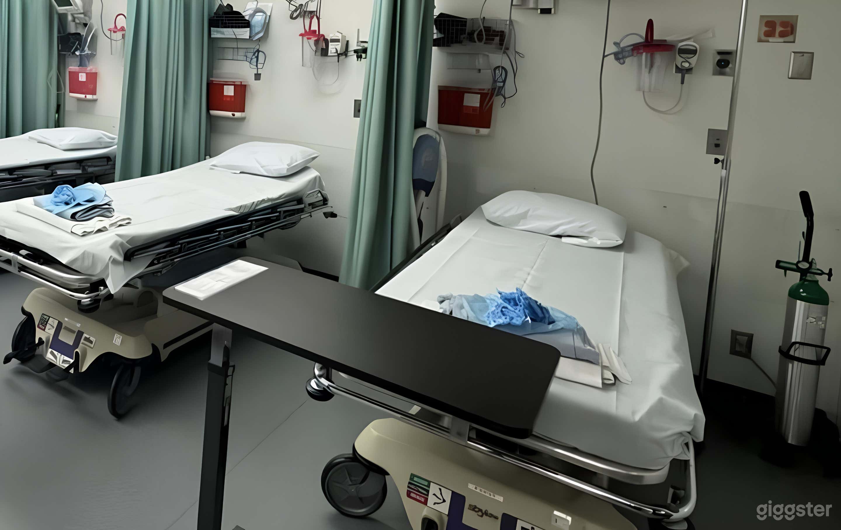 Fully Functioning Surgery Recovery Room Photo 4