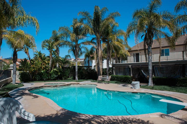  Spacious Modern House w/ Massive Yard (cul-de-sac) 