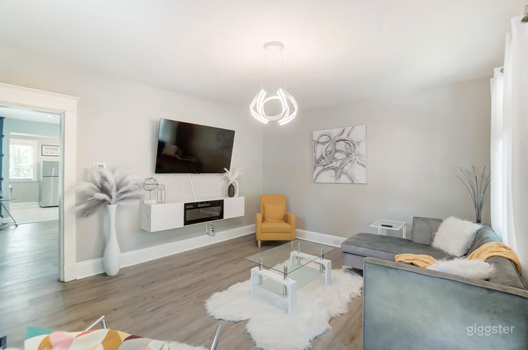  Modern Entertainment home  